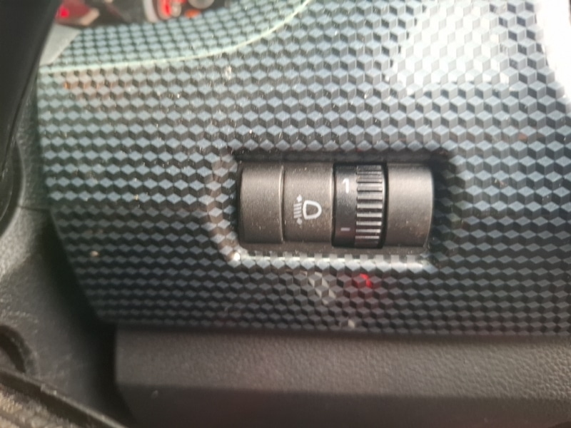 Used Volkswagen up! 2017 for sale - 76556470: Photo 14