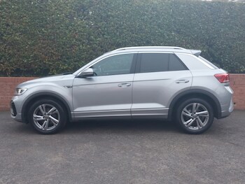 Used Volkswagen T-Roc 2022 for sale - 76834442: Photo