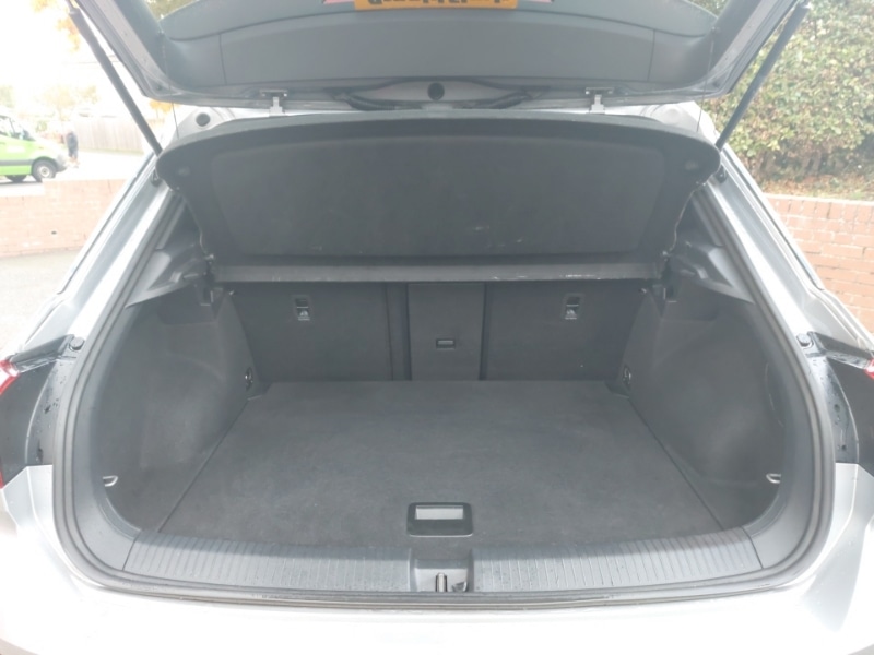 Used Volkswagen T-Roc 2022 for sale - 76834442: Photo 8