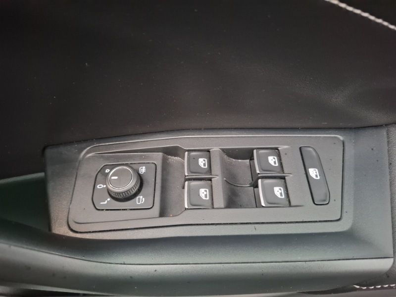 Used Volkswagen T-Roc 2022 for sale - 77034847: Photo 17