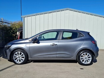 Used Renault Clio 2024 for sale - 78428563: Photo