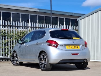 Used Peugeot 208 2016 for sale - 78327486: Photo