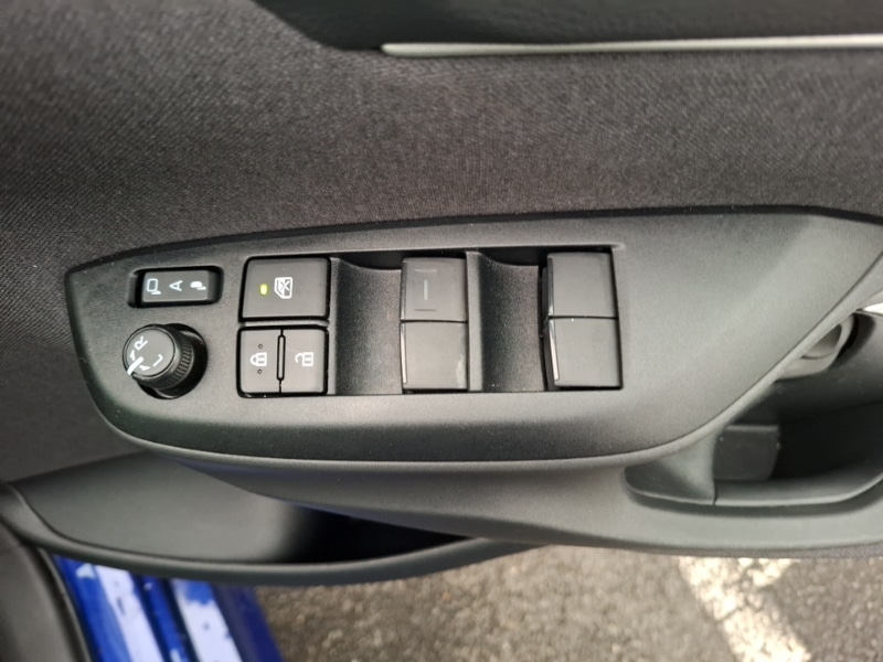 Used Mazda Mazda2 HYBRID 2024 for sale - 76471475: Photo 17