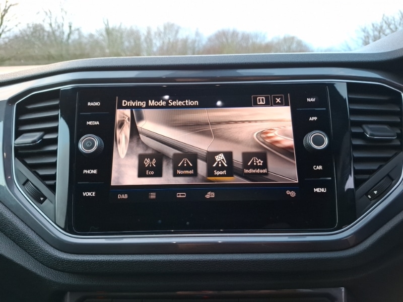 Used Volkswagen T-Roc 2019 for sale - 76974859: Photo 16