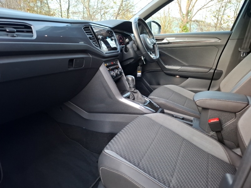 Used Volkswagen T-Roc 2019 for sale - 76974859: Photo 5