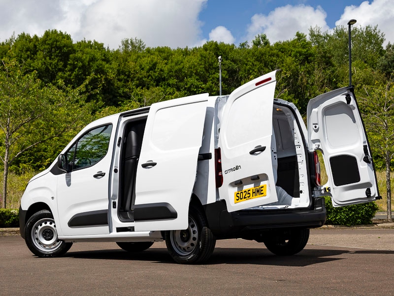 Used Citroen Berlingo 2025 for sale - 76737131: Photo 8