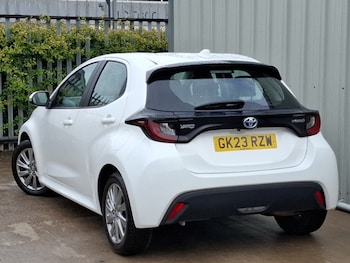 Used Toyota Yaris 2023 for sale - 78767008: Photo