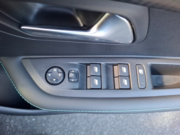 Used Peugeot 208 2023 for sale - 76070962: Photo 17