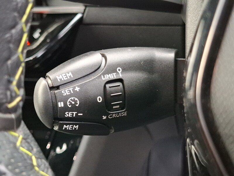 Used Peugeot 2008 2022 for sale - 76683719: Photo 15