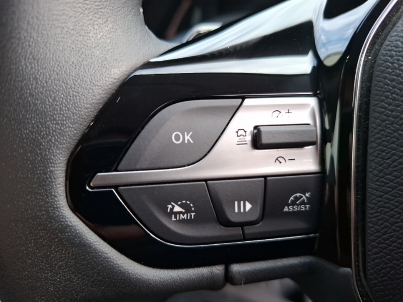 Used Peugeot 308 2023 for sale - 77947480: Photo 13