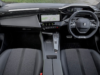 Used Peugeot 308 2025 for sale - 76987180: Photo