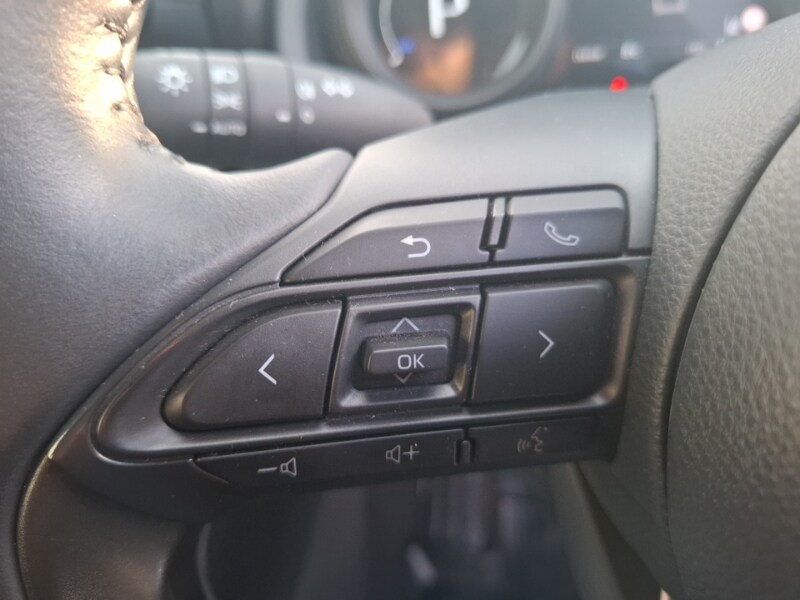 Used Toyota Yaris Cross 2023 for sale - 77573443: Photo 15