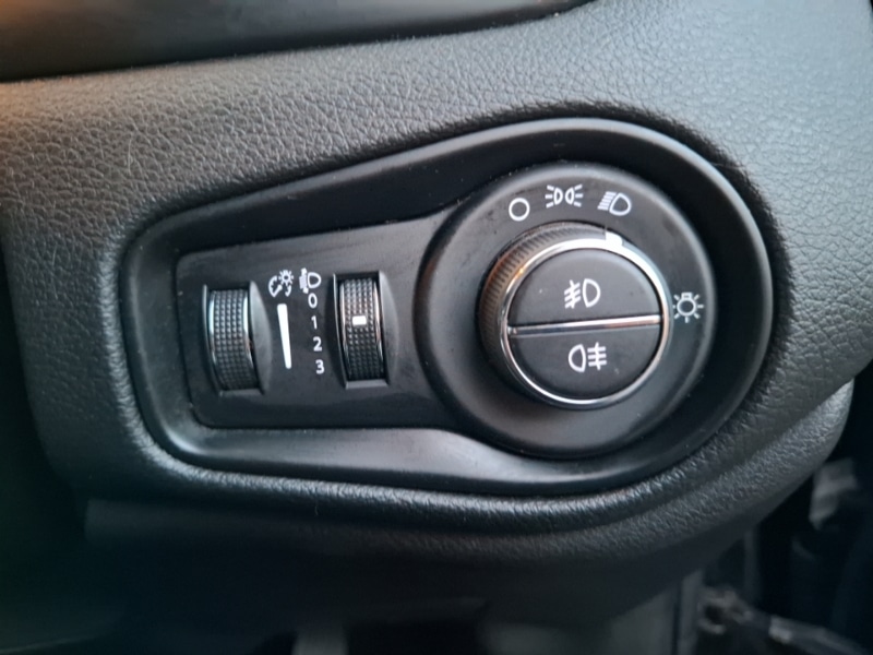 Used Jeep Renegade 2018 for sale - 76974861: Photo 16