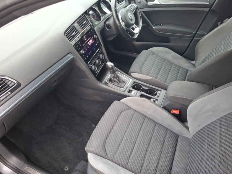 Used Volkswagen Golf 2020 for sale - 76437686: Photo 5