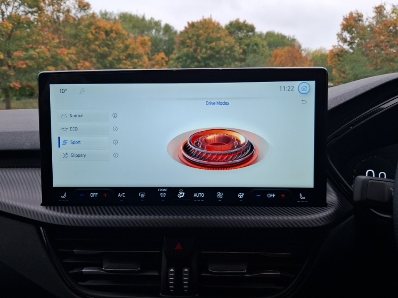 Used Ford Kuga 2025 for sale - 76264589: Photo 16