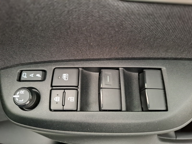 Used Mazda Mazda2 HYBRID 2024 for sale - 77392790: Photo 17