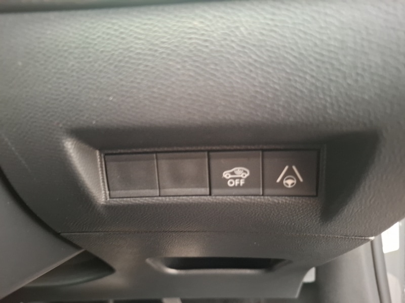 Used Peugeot 2008 2025 for sale - 77047009: Photo 13