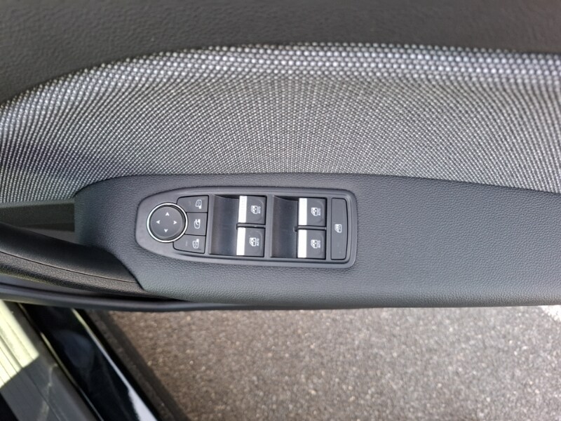 Used Renault Captur 2024 for sale - 76589421: Photo 17