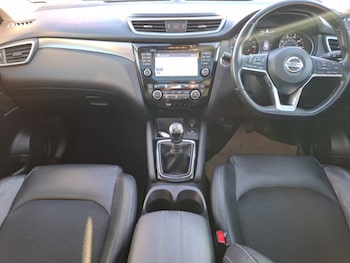 Used Nissan Qashqai 2017 for sale - 77085767: Photo