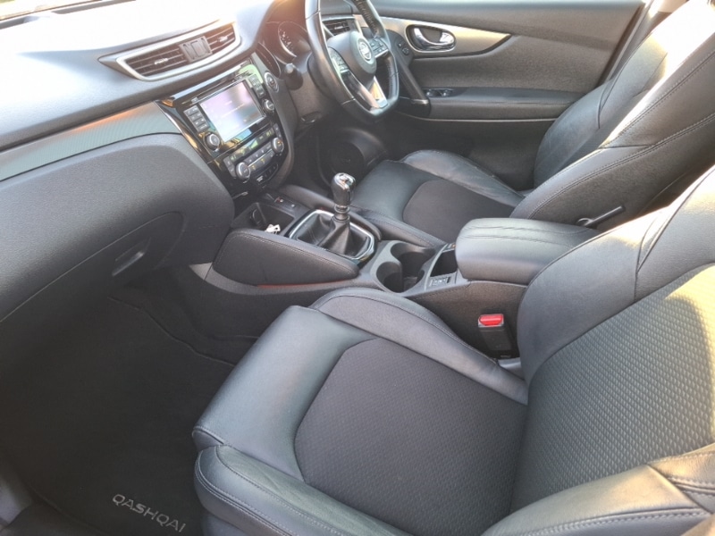 Used Nissan Qashqai 2017 for sale - 77085767: Photo 5