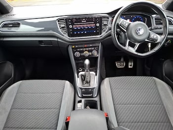 Used Volkswagen T-Roc 2019 for sale - 76983253: Photo