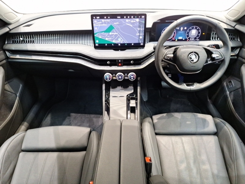 Used Skoda Superb 2024 for sale - 76221245: Photo 2