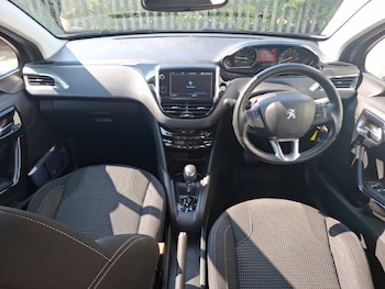 Used Peugeot 208 2019 for sale - 79171111: Photo