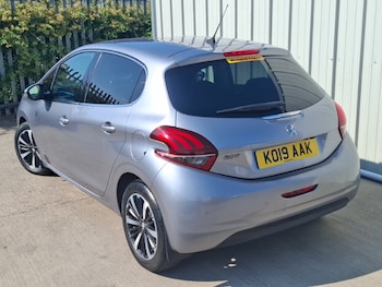 Used Peugeot 208 2019 for sale - 79171111: Photo