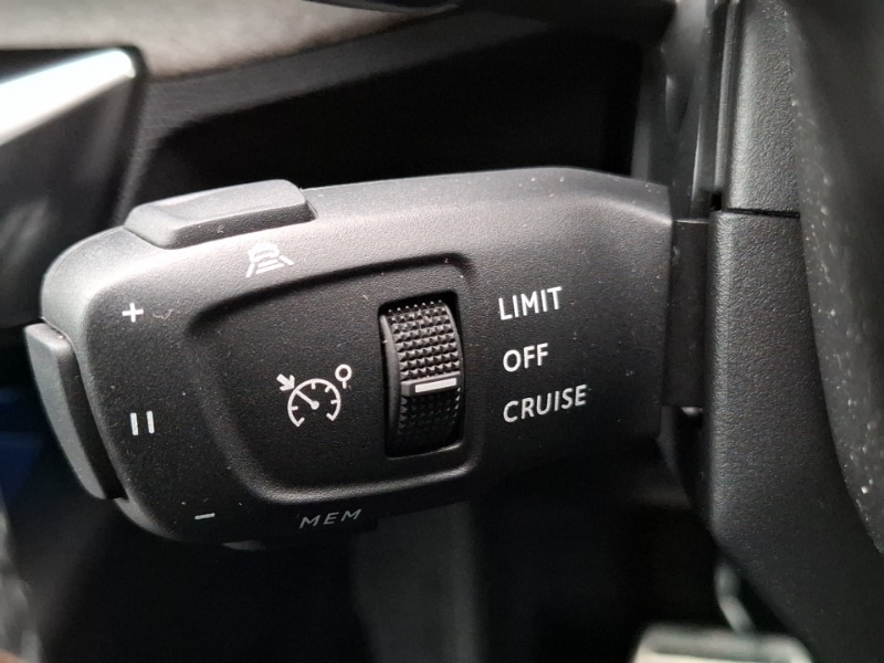 Used Peugeot 3008 2023 for sale - 77034837: Photo 13