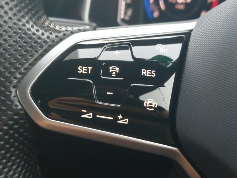 Used Volkswagen T-Roc 2022 for sale - 77299624: Photo 19