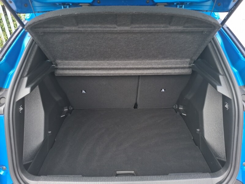 Used Peugeot 2008 2023 for sale - 78094095: Photo 8