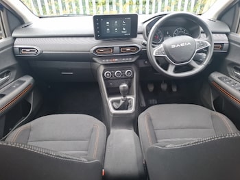 Used Dacia Sandero Stepway 2023 for sale - 78585187: Photo