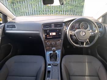 Used Volkswagen Golf 2017 for sale - 79844674: Photo