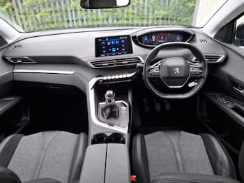 Used Peugeot 3008 2017 for sale - 79557756: Photo