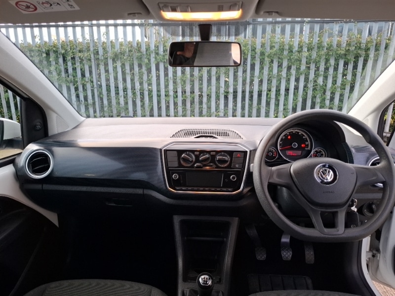 Used Volkswagen up! 2018 for sale - 77657078: Photo 2