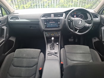 Used Volkswagen Tiguan Allspace 2018 for sale - 78945403: Photo