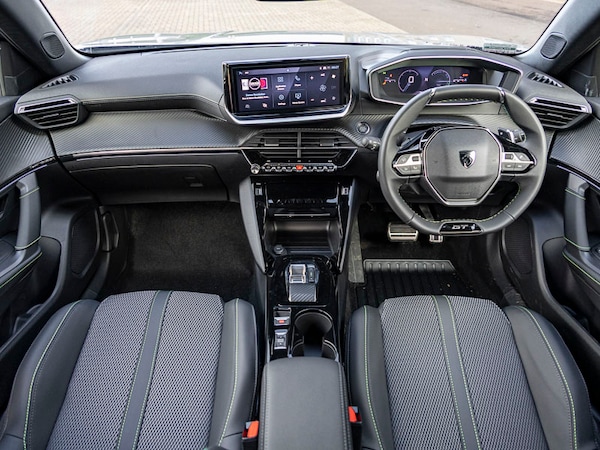 Used Peugeot 2008 2025 for sale - 76225826: Photo 2
