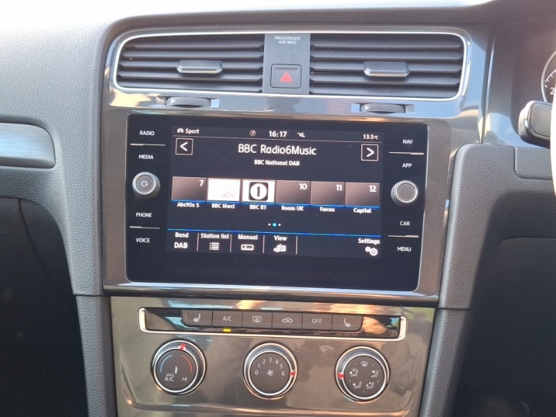 Used Volkswagen Golf 2019 for sale - 76511457: Photo 11