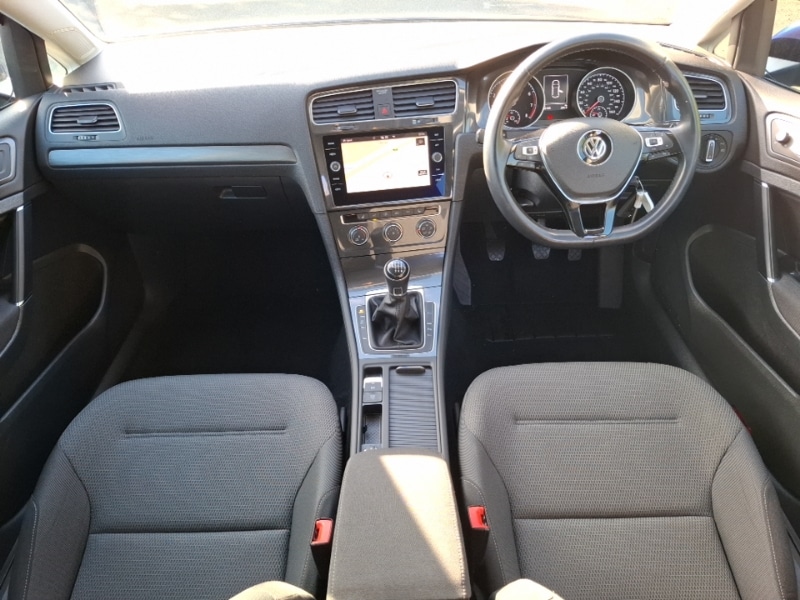 Used Volkswagen Golf 2019 for sale - 76511457: Photo 2