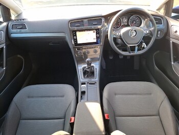 Used Volkswagen Golf 2019 for sale - 76511457: Photo