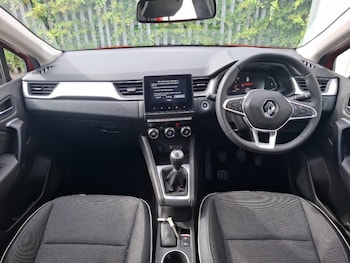 Used Renault Captur 2023 for sale - 79286480: Photo