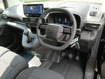 Used Citroen Berlingo 2025 for sale - 75518804: Photo