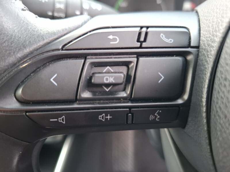 Used Mazda Mazda2 HYBRID 2024 for sale - 76506759: Photo 12