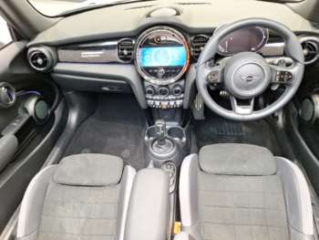 Used MINI Convertible 2024 for sale - 74957012: Photo