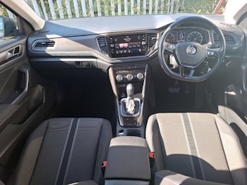 Used Volkswagen T-Roc 2019 for sale - 78361034: Photo