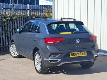 Used Volkswagen T-Roc 2019 for sale - 78361034: Photo