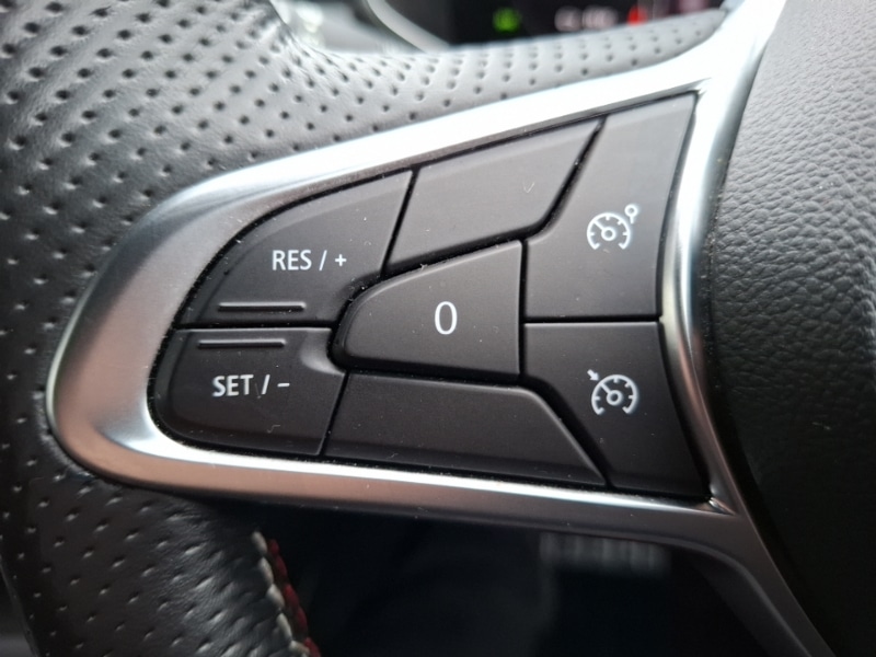 Used Renault Clio 2023 for sale - 77999691: Photo 13