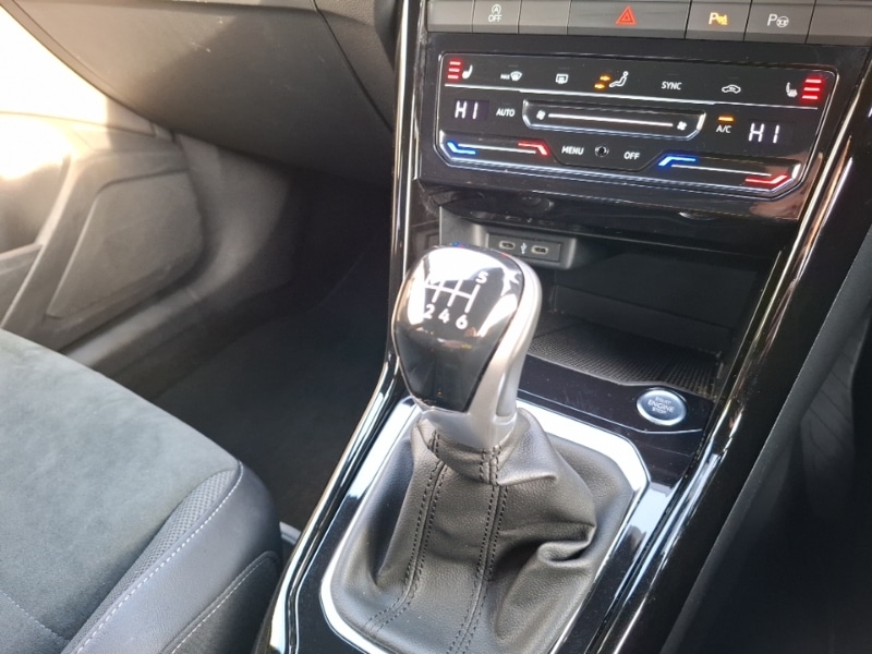 Used Volkswagen T-Roc 2022 for sale - 77969379: Photo 12