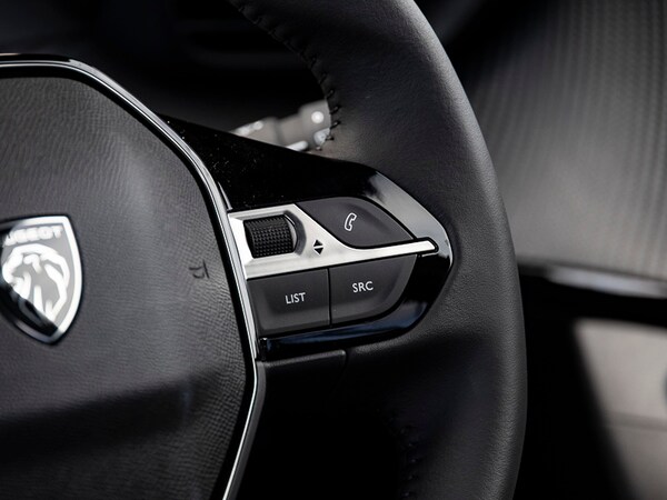 Used Peugeot 2008 2025 for sale - 74354428: Photo 13