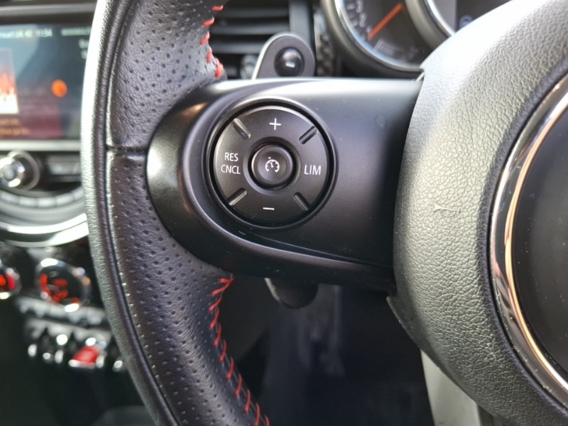 Used MINI Hatch 2018 for sale - 77065932: Photo 14